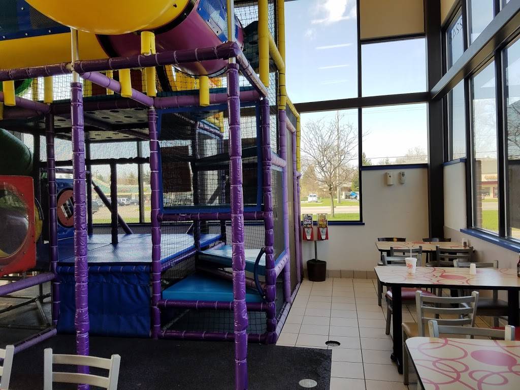 Halo Burger (Hill Road) | restaurant | 2248 Hill Rd, Grand Blanc, MI 48439, USA | 8106952630 OR +1 810-695-2630