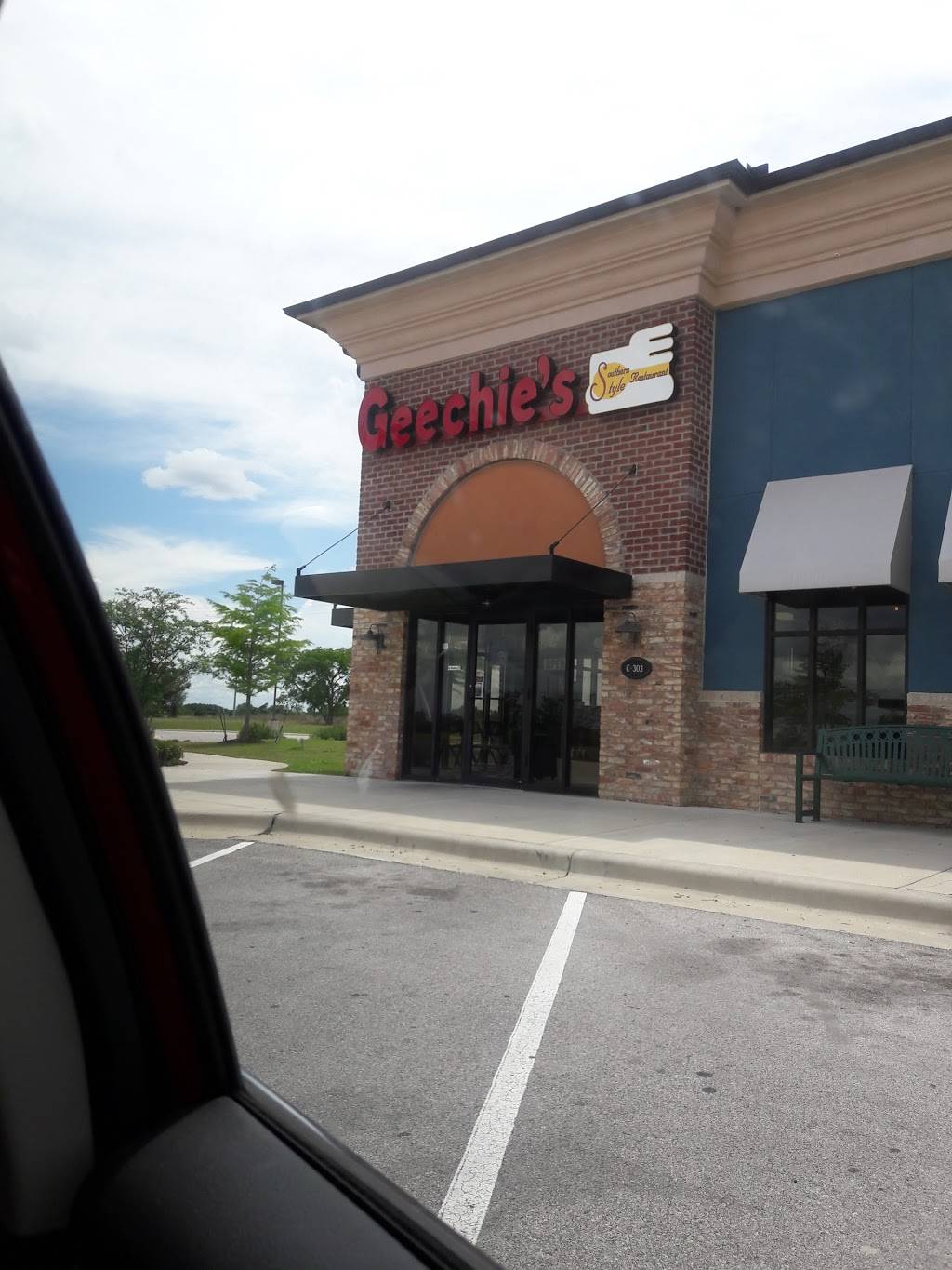 Geechies Southern Style Restaurant | restaurant | 2904 E Stan Schlueter Loop #303, Killeen, TX 76542, USA | 2546162444 OR +1 254-616-2444