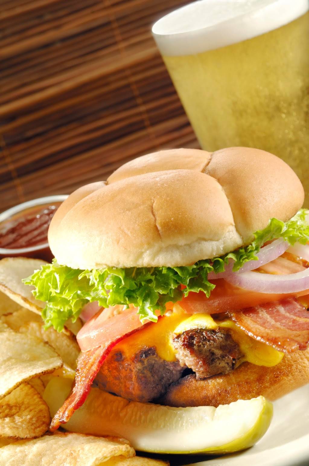 Goldies Sports Cafe | cafe | 10135 E Vía Linda, Scottsdale, AZ 85258, USA | 4804516269 OR +1 480-451-6269