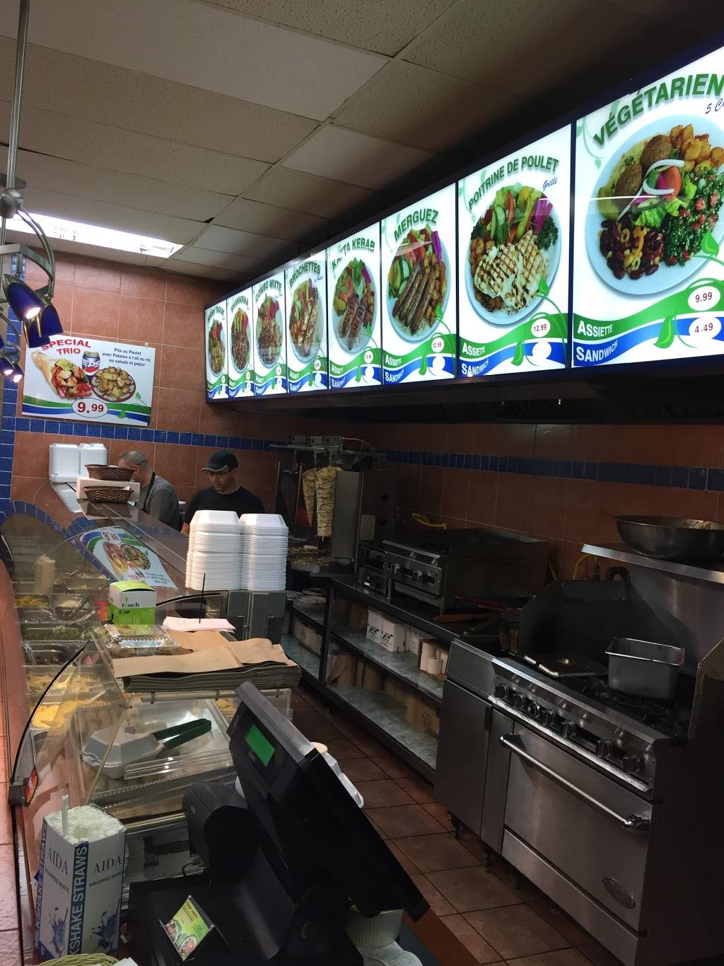 Shish Poulet | restaurant | 1027 Boulevard des Seigneurs, Terrebonne, QC J6W 3W5, Canada | 4509646000 OR +1 450-964-6000