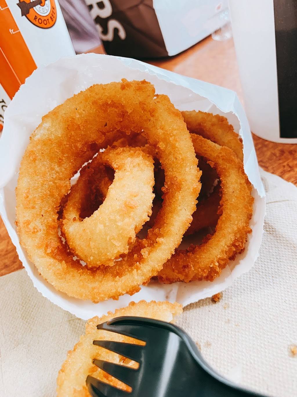 A&W | restaurant | 501 Main St, St Helena, CA 94574, USA | 7079634333 OR +1 707-963-4333