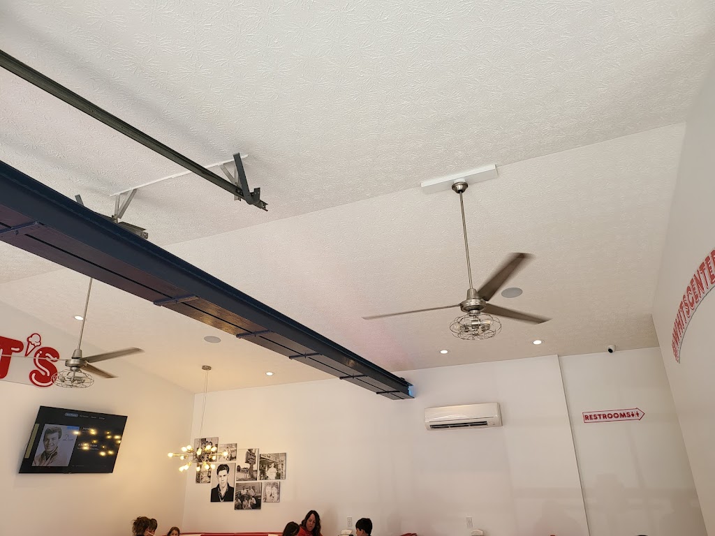 Whits Frozen Custard | restaurant | 199 N Main St, Centerville, OH 45459, USA | 9373037621 OR +1 937-303-7621