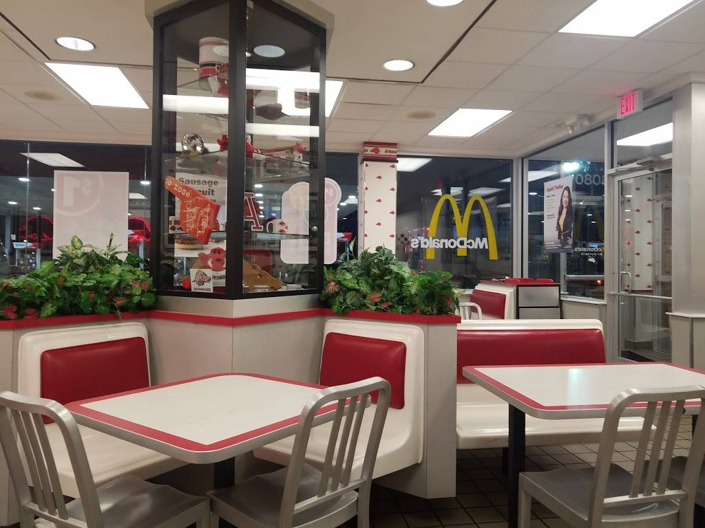 McDonalds | cafe | 3080 W Wedington Dr, Fayetteville, AR 72704, USA | 4794427774 OR +1 479-442-7774