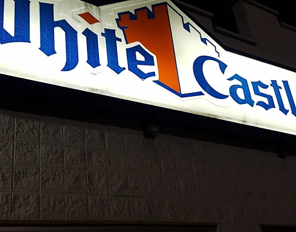 White Castle | restaurant | 701 W 14th St, Chicago Heights, IL 60411, USA | 7084818615 OR +1 708-481-8615