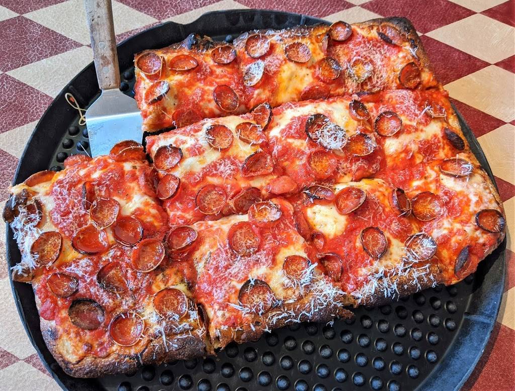 Metro Pizza | restaurant | 1420 W Horizon Ridge Pkwy, Henderson, NV 89012, USA | 7024584769 OR +1 702-458-4769