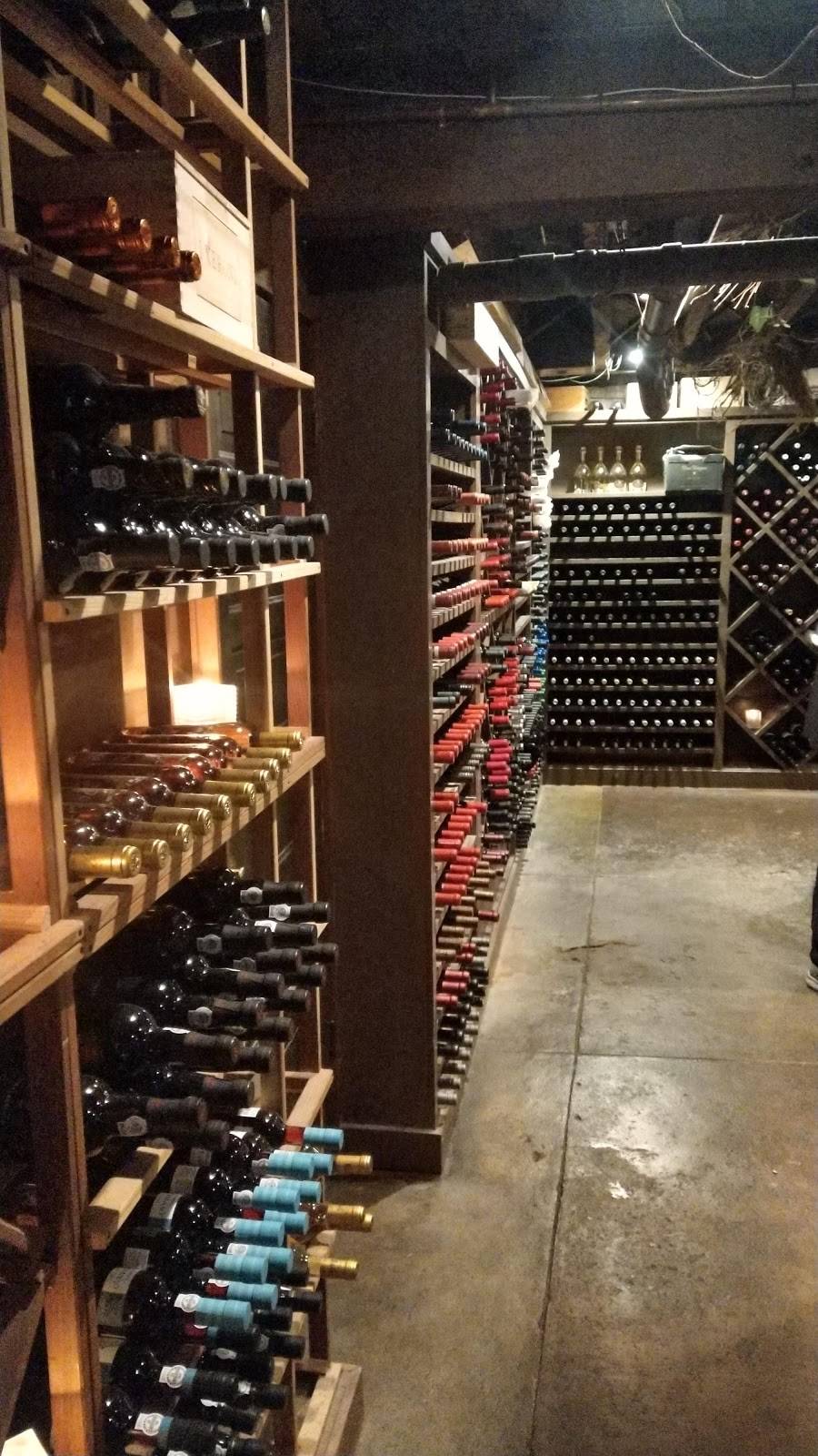 The Vault | restaurant | 314 E Commerce St, San Antonio, TX 78205, USA | 2102248484 OR +1 210-224-8484