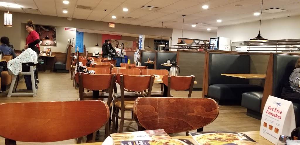 IHOP | restaurant | 1700 E Higgins Rd, Schaumburg, IL 60173, USA | 8472787494 OR +1 847-278-7494