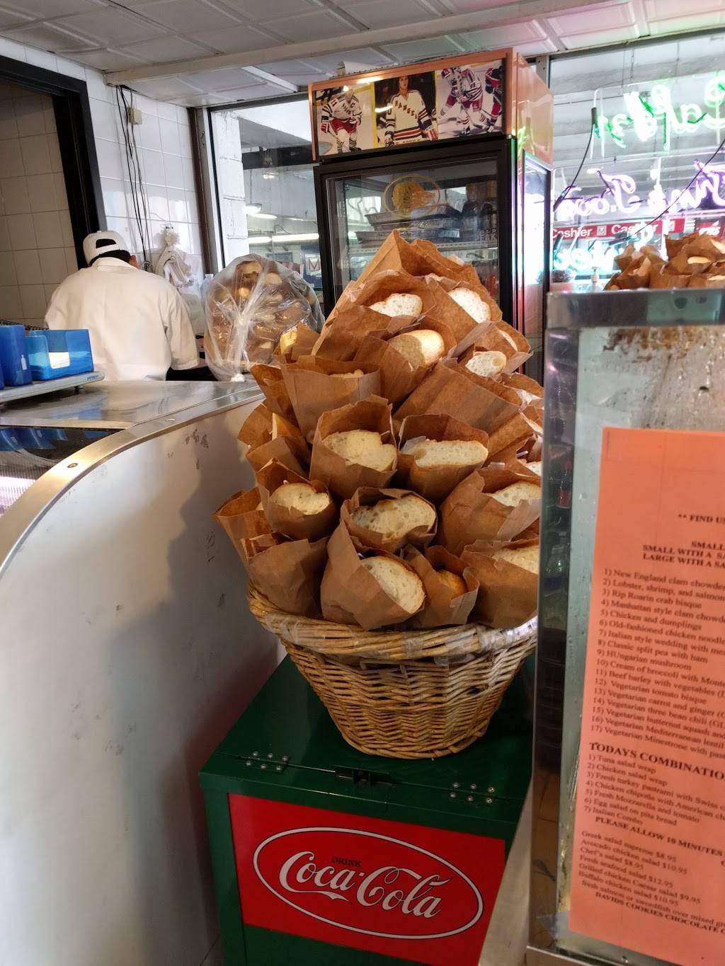 Soup Spot | restaurant | 220 W 31st St #2, New York, NY 10001, USA | 2126438623 OR +1 212-643-8623