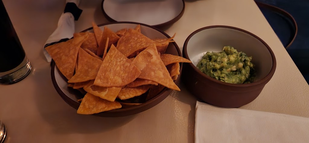 Ensenada | restaurant | 168 Borinquen Pl, Brooklyn, NY 11211, USA | 3473350838 OR +1 347-335-0838