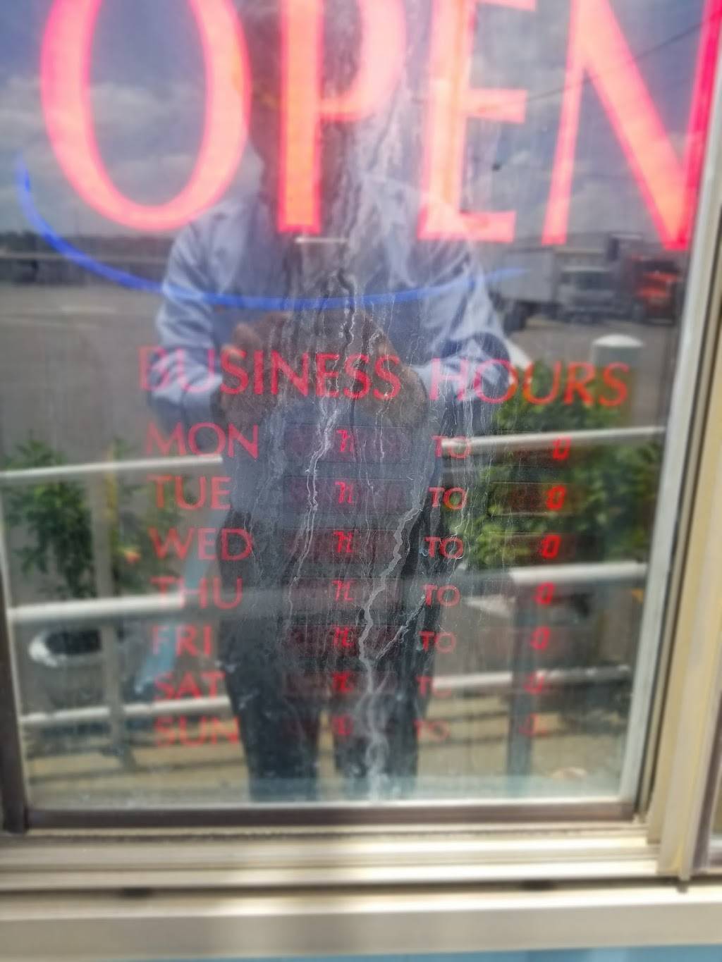 Taquería La Herradura | restaurant | Unnamed Road, Birmingham, AL 35204, USA | 2053076294 OR +1 205-307-6294