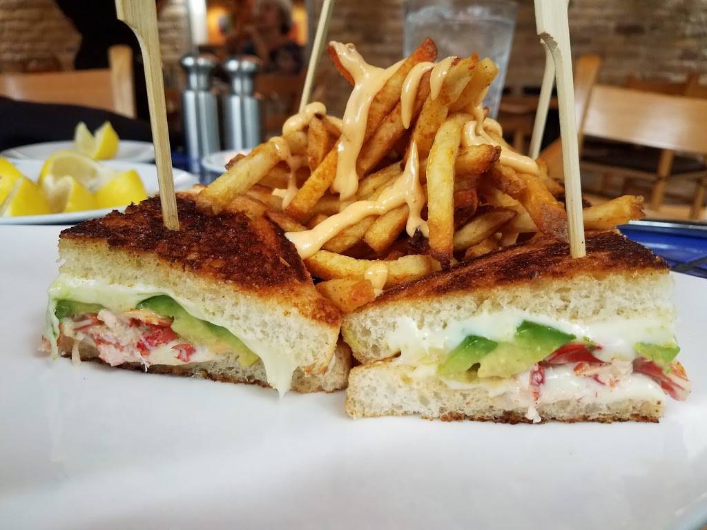 Cappys Restaurant | restaurant | 5011 Broadway St, San Antonio, TX 78209, USA | 2108289669 OR +1 210-828-9669