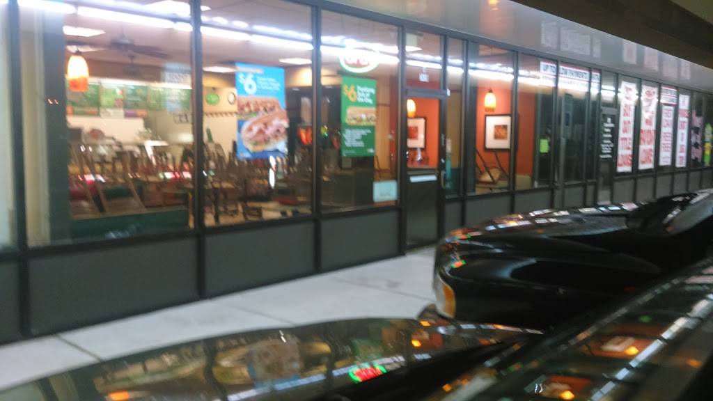 Subway Restaurants | restaurant | 7418 Airline Dr, Houston, TX 77076, USA | 7136940933 OR +1 713-694-0933