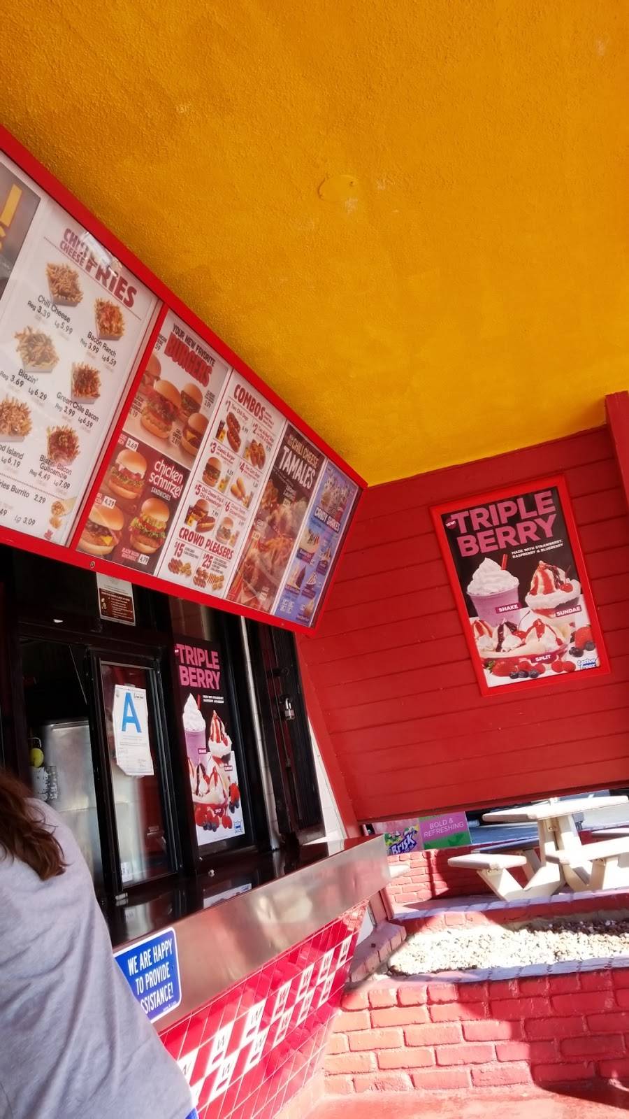 Wienerschnitzel | restaurant | 20925 Sherman Way, Canoga Park, CA 91303, USA | 8185872978 OR +1 818-587-2978