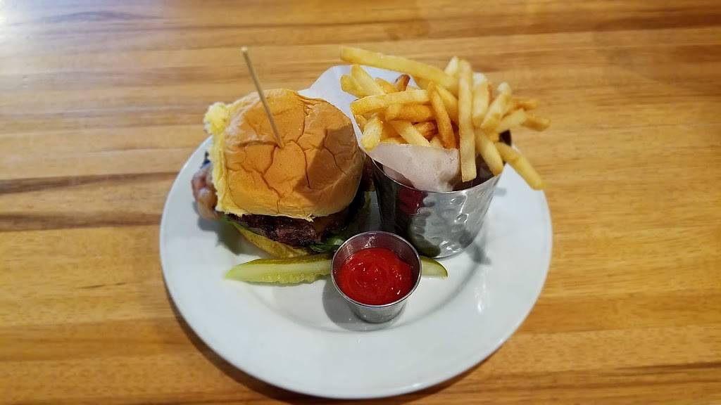 Bonfyre American Grille | restaurant | 2601 W Beltline Hwy, Madison, WI 53713, USA | 6082733973 OR +1 608-273-3973