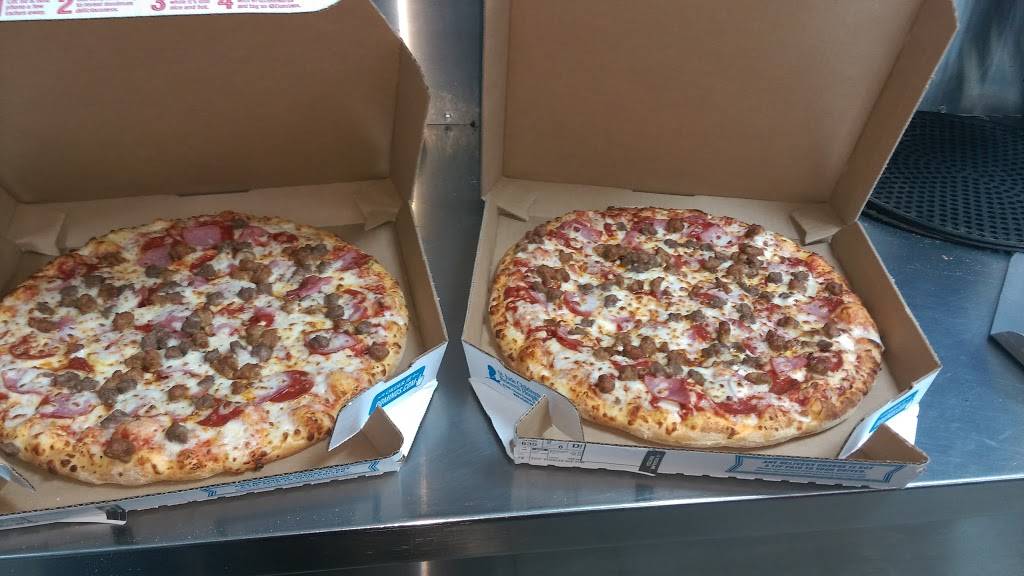 Dominos Pizza | meal delivery | 6045 Sherry Ln, Dallas, TX 75225, USA | 2146917511 OR +1 214-691-7511
