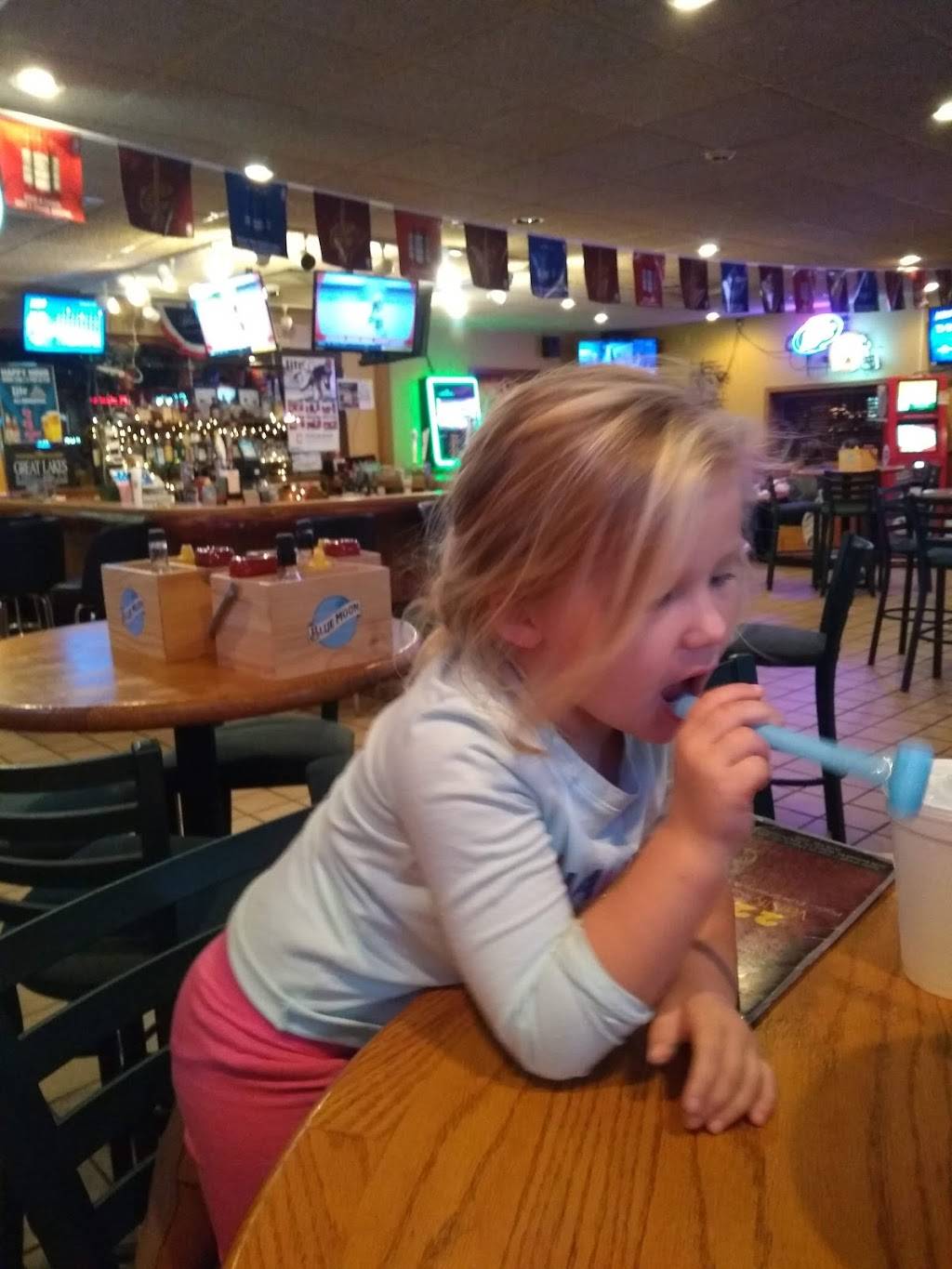 Willard Varsity Club | restaurant | 3598 Bullhead Rd, Willard, OH 44890, USA | 4199332248 OR +1 419-933-2248