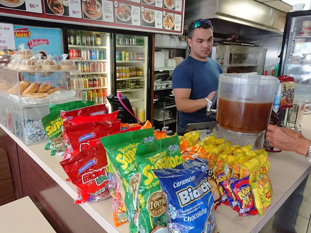 Pollo Riko | restaurant | 1990 W 60th St, Hialeah, FL 33012, USA | 3058220481 OR +1 305-822-0481