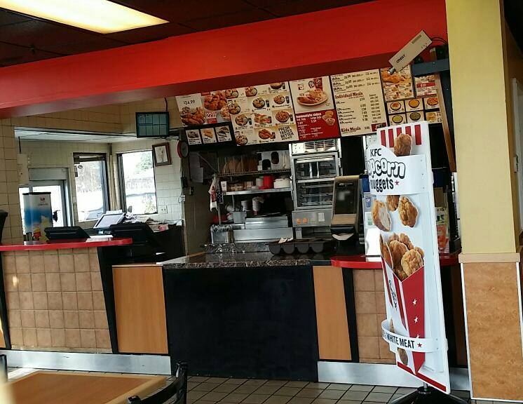 KFC | restaurant | 545 E Sepulveda Blvd, Carson, CA 90745, USA | 3108350012 OR +1 310-835-0012