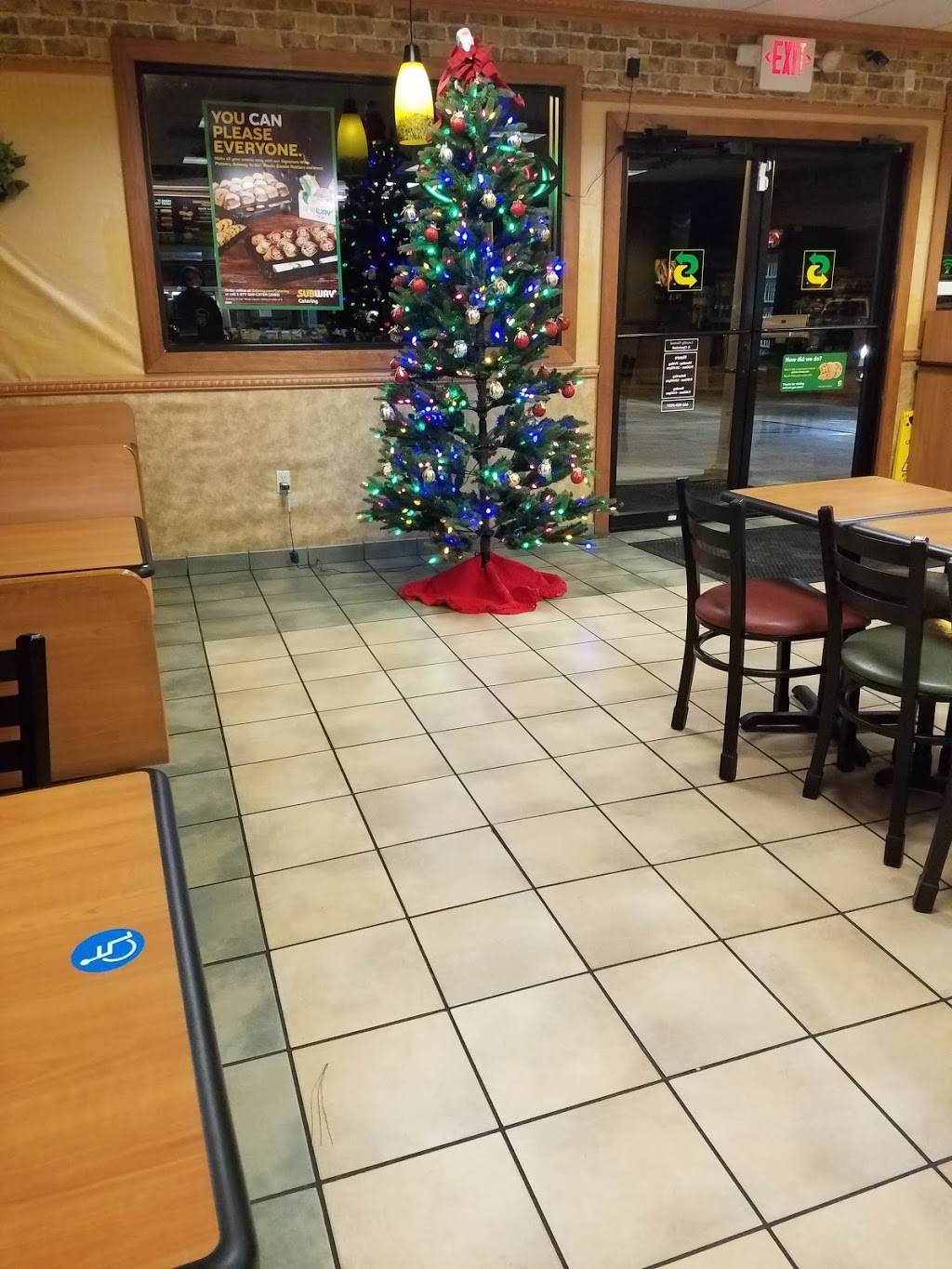 Subway | restaurant | 80 Gin Site Road, Caledonia, MS 39740, USA | 6628550057 OR +1 662-855-0057