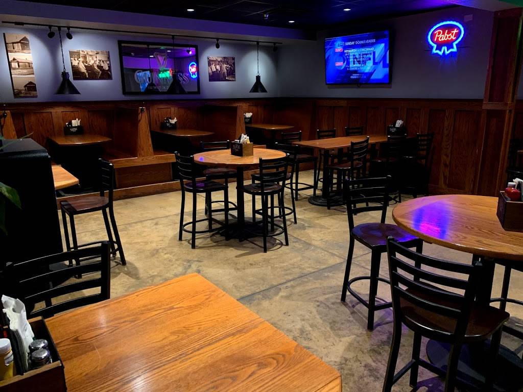 Valley Inn | restaurant | 24575 Valley Dr, Pleasant Valley, IA 52767, USA | 5633322300 OR +1 563-332-2300