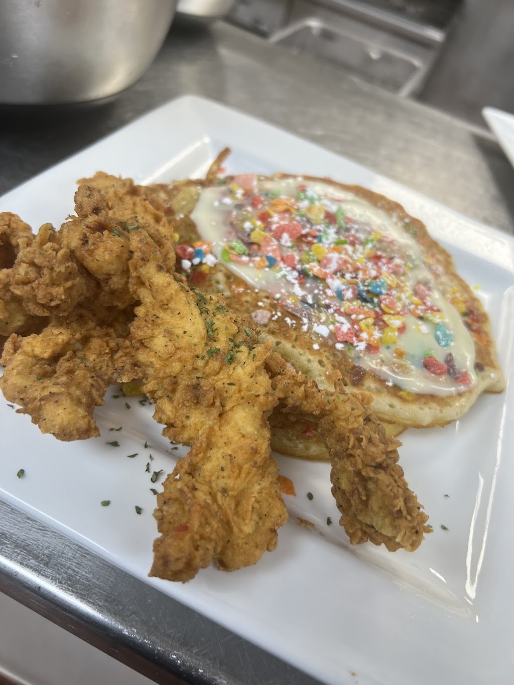 Gray Moon Breakfast and Brunch | restaurant | 610 Congaree Rd, Greenville, SC 29607, USA | 8642368333 OR +1 864-236-8333