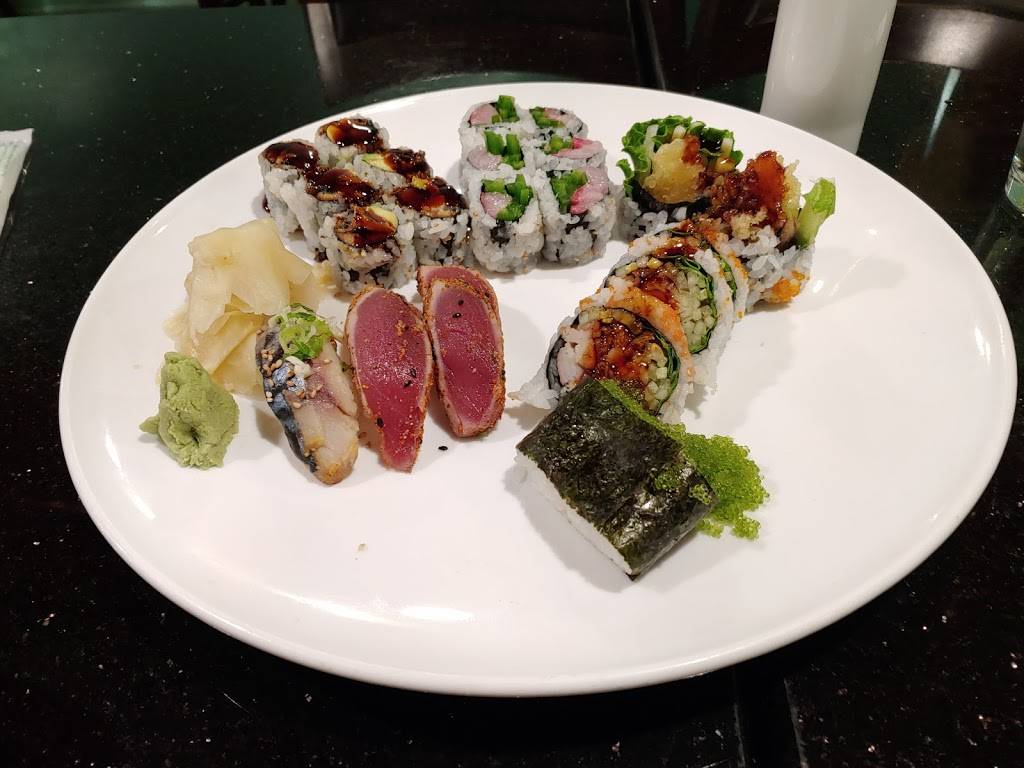 Taki Sushi | restaurant | 420 E Bayaud Ave, Denver, CO 80209, USA | 3032820111 OR +1 303-282-0111