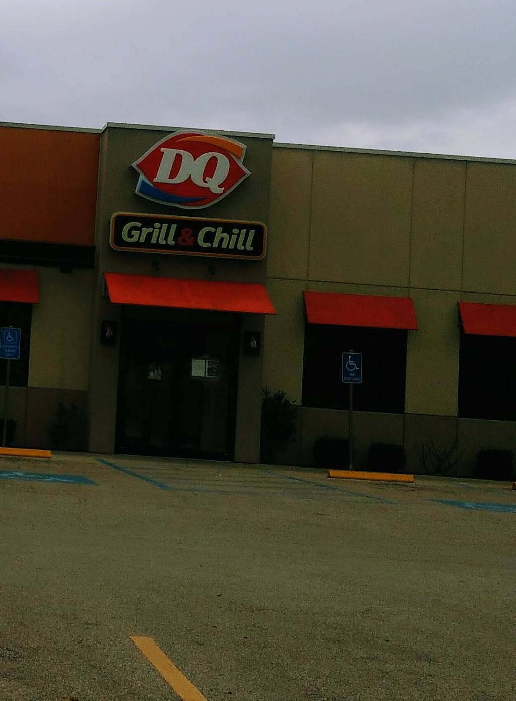 Dairy Queen Grill & Chill | restaurant | 202 LA-5, Logansport, LA 71049, USA | 3186972687 OR +1 318-697-2687