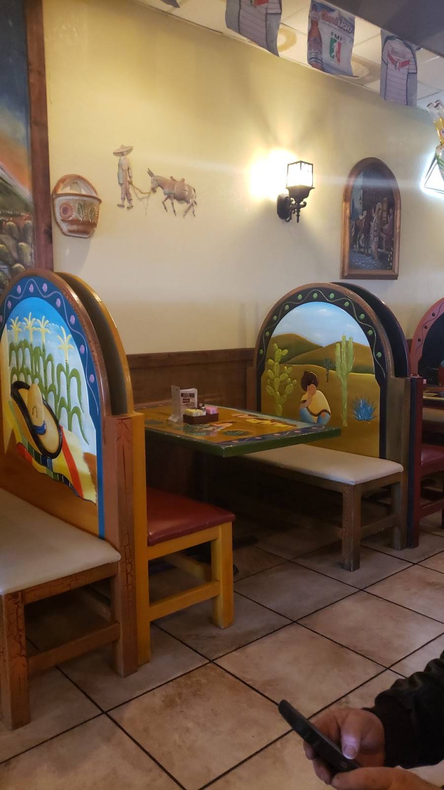 Mariachi Loco Mexican Grill & Bar | restaurant | 1596 South Harrison Rd, Bluffton, IN 46714, USA | 2608270616 OR +1 260-827-0616