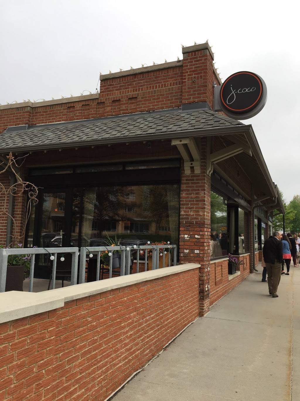 J. Coco | restaurant | 5203 Leavenworth St, Omaha, NE 68106, USA | 4028842626 OR +1 402-884-2626