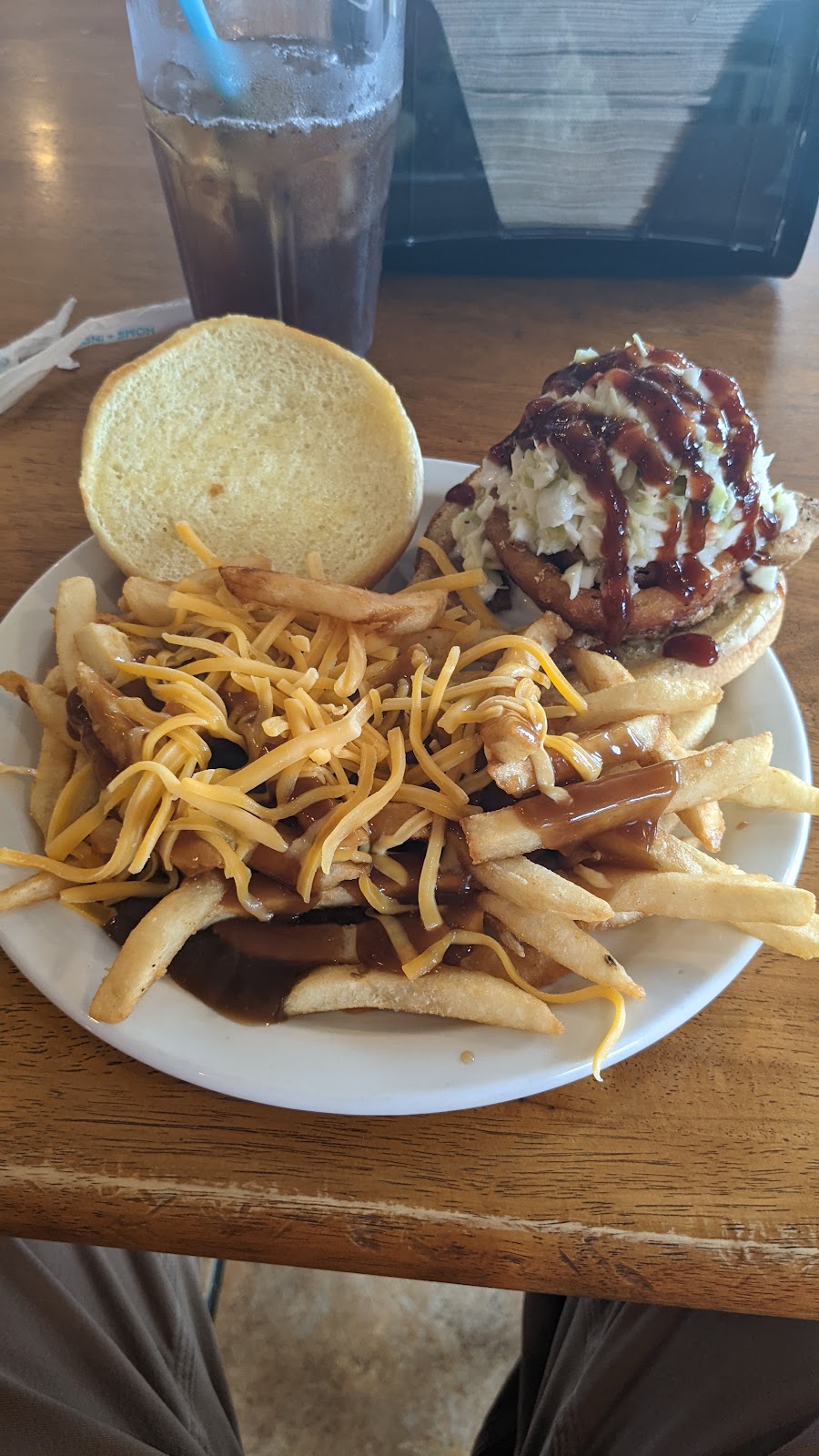 Graps Burgers & Brews | restaurant | 518 National St, Belle Fourche, SD 57717, USA | 6055680121 OR +1 605-568-0121