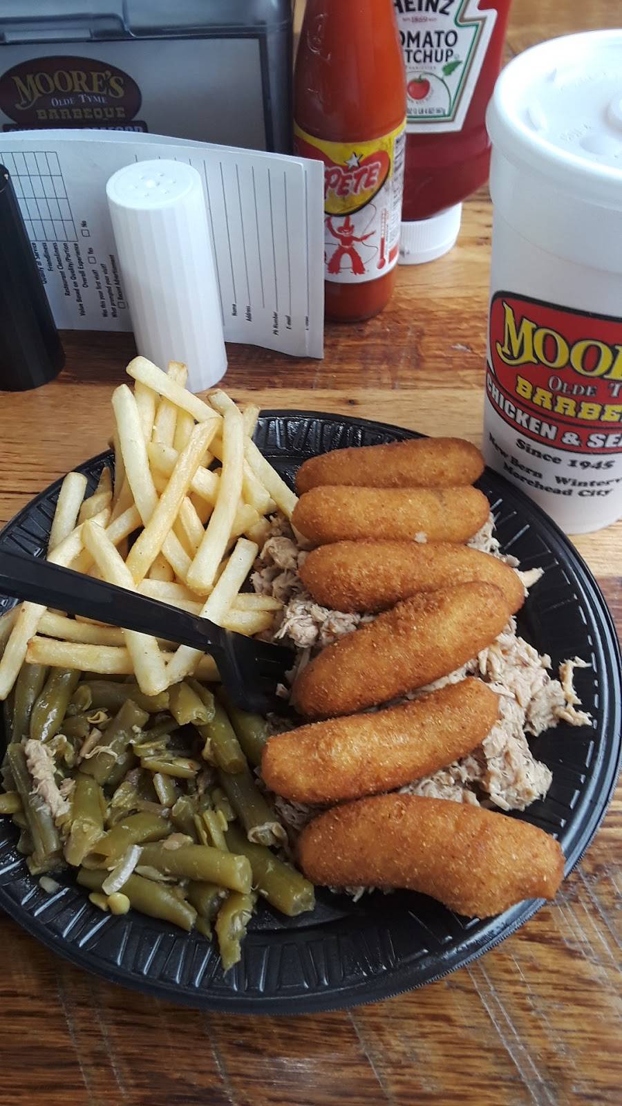 Moores Olde Tyme Barbeque Chicken & Seafood | restaurant | 5069 Hwy 70 W, Morehead City, NC 28557, USA | 2522224744 OR +1 252-222-4744