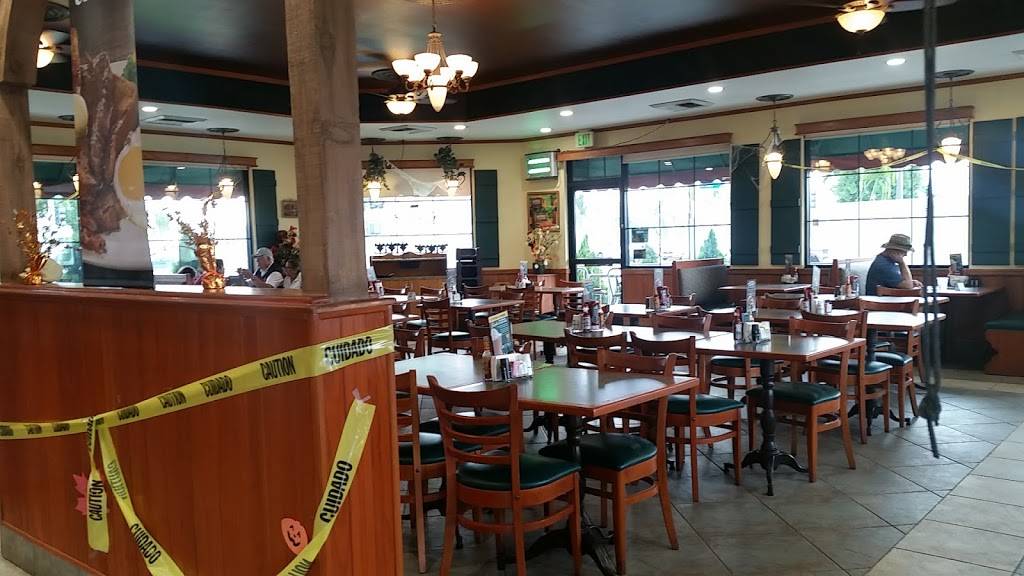 Farmer Boys | restaurant | 1385 S State St, San Jacinto, CA 92583, USA | 9514872946 OR +1 951-487-2946