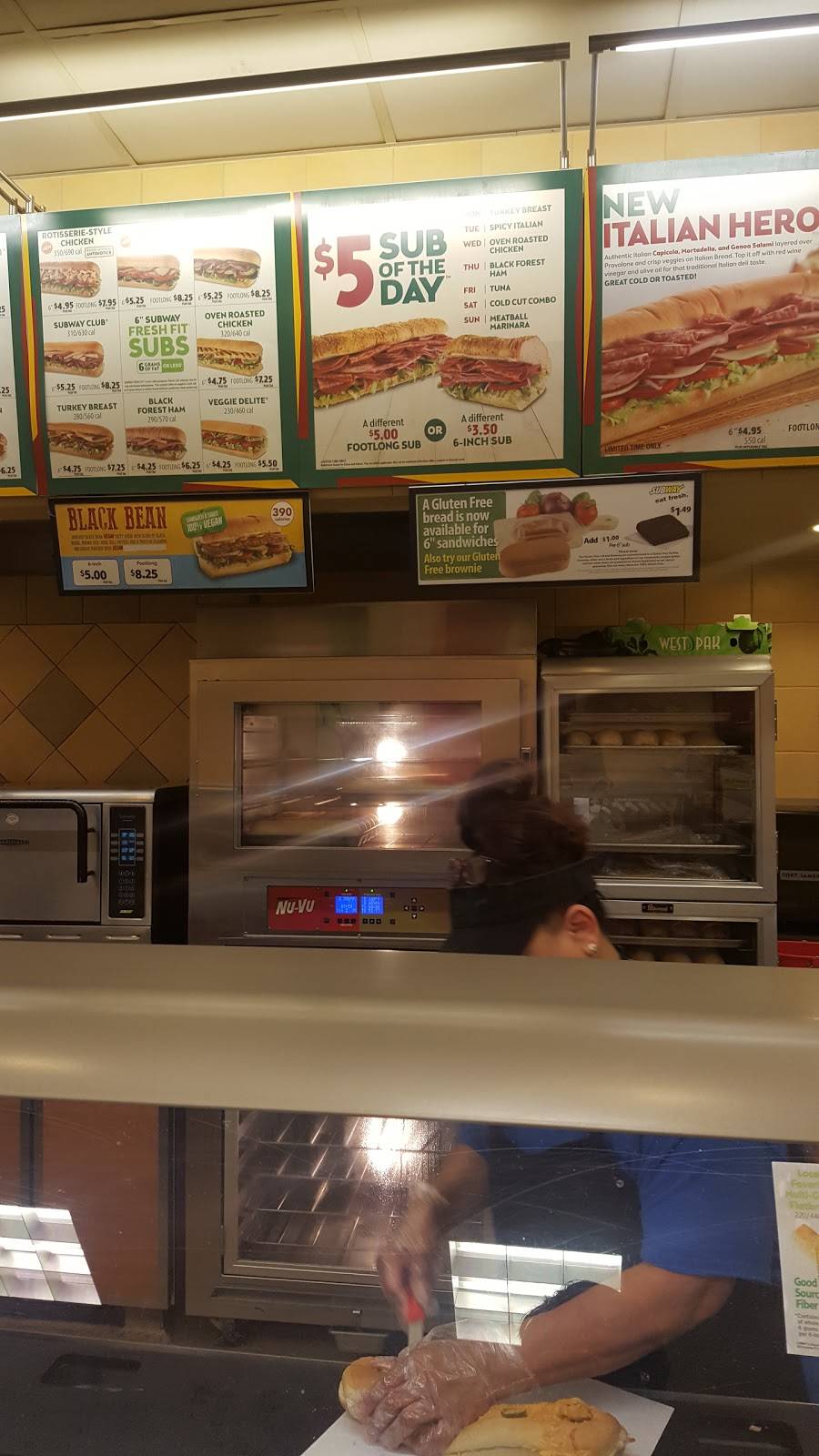 Subway Restaurants | restaurant | 18545 Roscoe Blvd, Northridge, CA 91324, USA | 8182803090 OR +1 818-280-3090