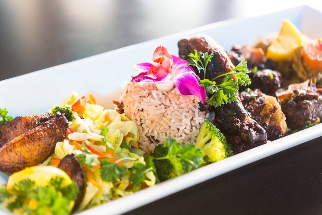 Heroes Lounge | restaurant | 3094 N Stemmons Fwy, Dallas, TX 75247, USA | 2147506800 OR +1 214-750-6800