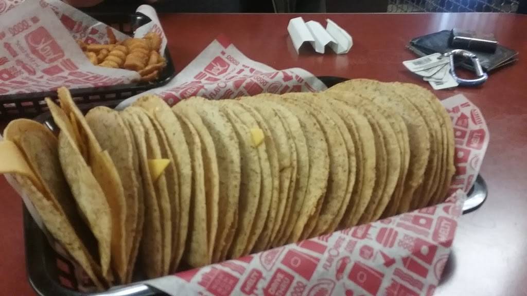 Jack in the Box | restaurant | 24620 Madison Ave, Murrieta, CA 92562, USA | 9516965958 OR +1 951-696-5958