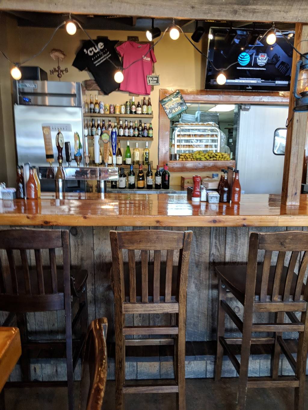 Cue Barbecue | restaurant | 13700 Highway 9 North, Alpharetta, GA 30004, USA | 7706670089 OR +1 770-667-0089