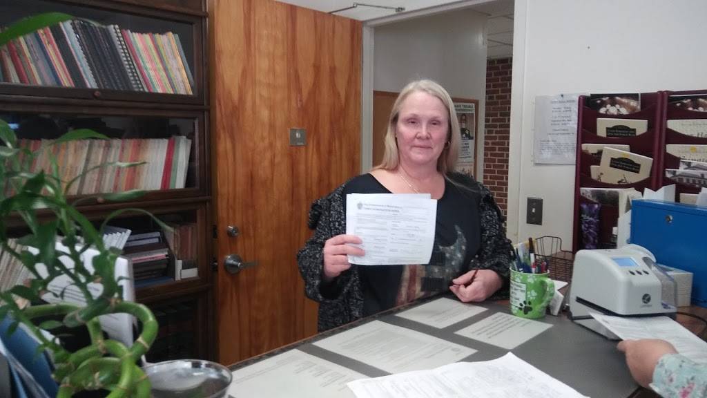 Rockland Eagles Club | restaurant | 29 Park St, Rockland, MA 02370, USA | 5089963625 OR +1 508-996-3625