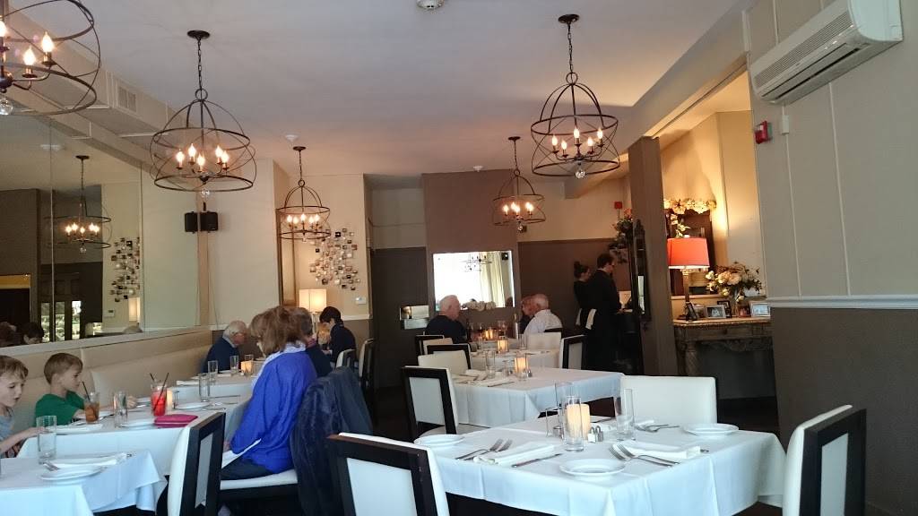 Elizabeths Portofino Tuscan Grille | restaurant | 897 Post Rd, Warwick, RI 02888, USA | 4014618920 OR +1 401-461-8920