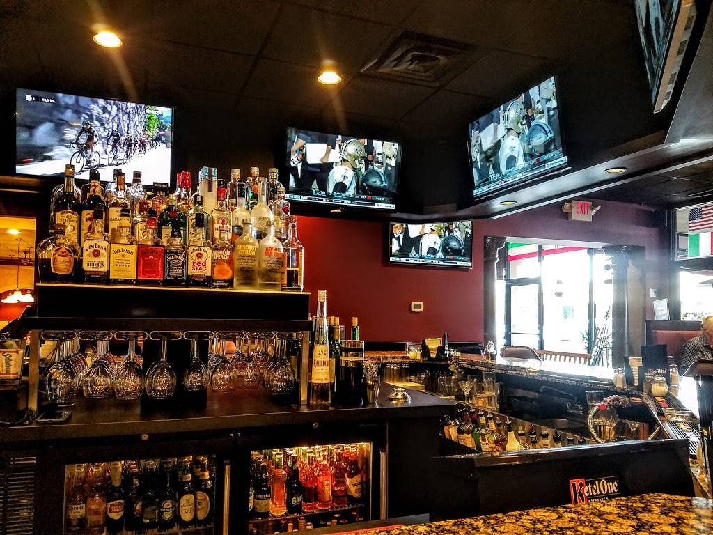 Salvatores Italian Grill | restaurant | 8720 E Market St, Warren, OH 44484, USA | 3306097777 OR +1 330-609-7777