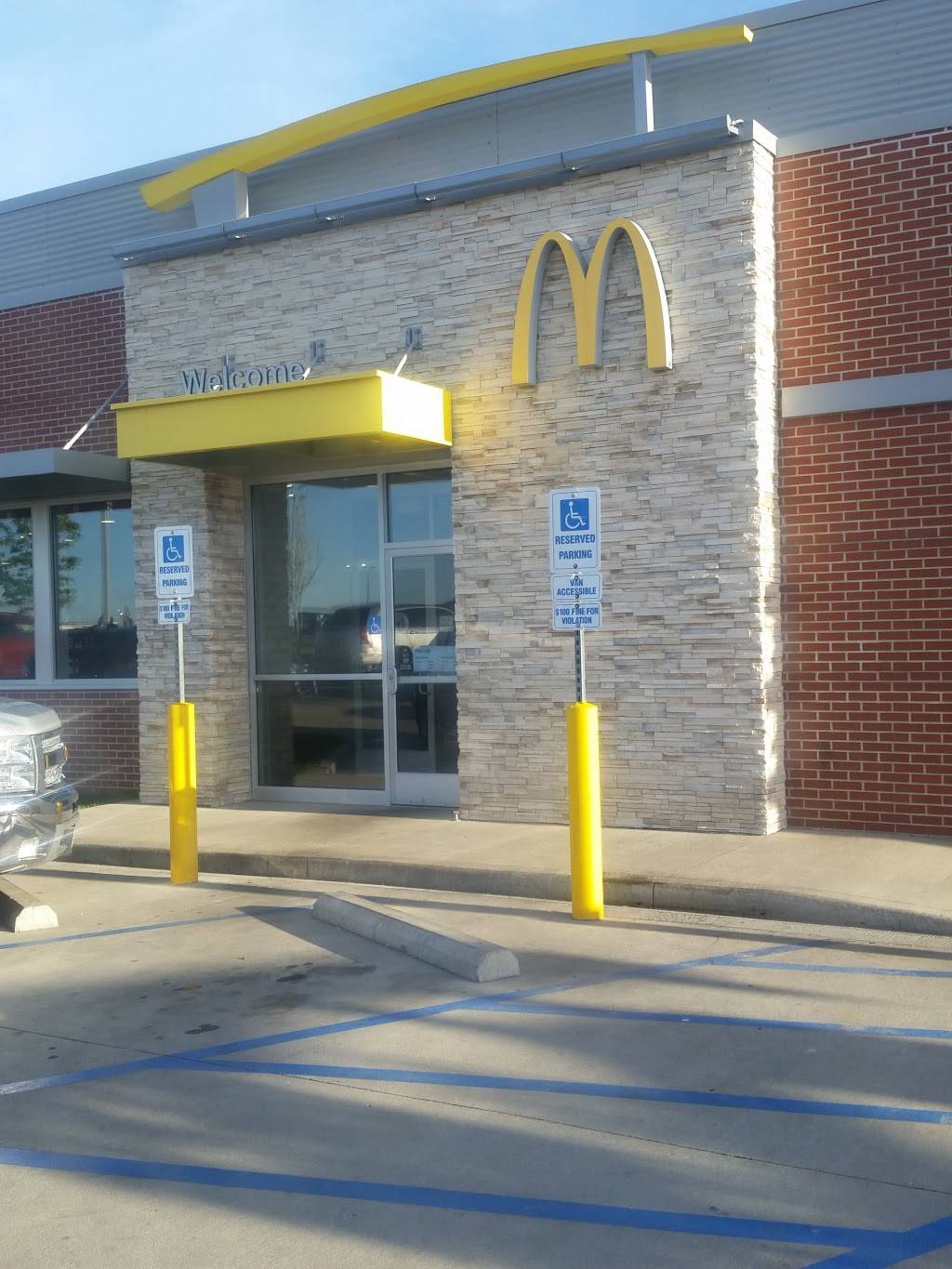 McDonalds | cafe | 3124 S Ten Mile Dr Rd, Jefferson City, MO 65109, USA | 5738934921 OR +1 573-893-4921