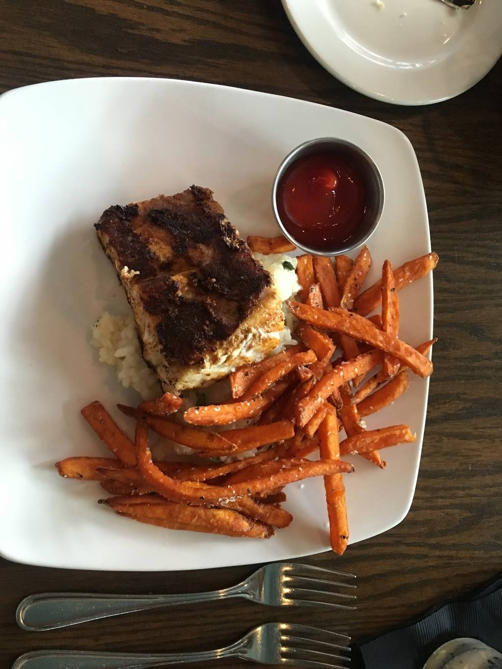 Billys | restaurant | 102 Market St SE, Roanoke, VA 24011, USA | 5402063353 OR +1 540-206-3353