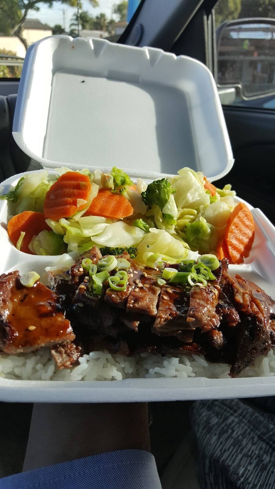 Maui Rose | restaurant | 323 S Magnolia St, Anaheim, CA 92804, USA | 7148160083 OR +1 714-816-0083