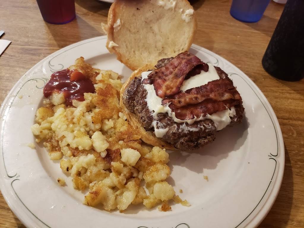 Dees Diner | restaurant | 1900 Brewerton Rd # 4, Mattydale, NY 13211, USA | 3154549961 OR +1 315-454-9961