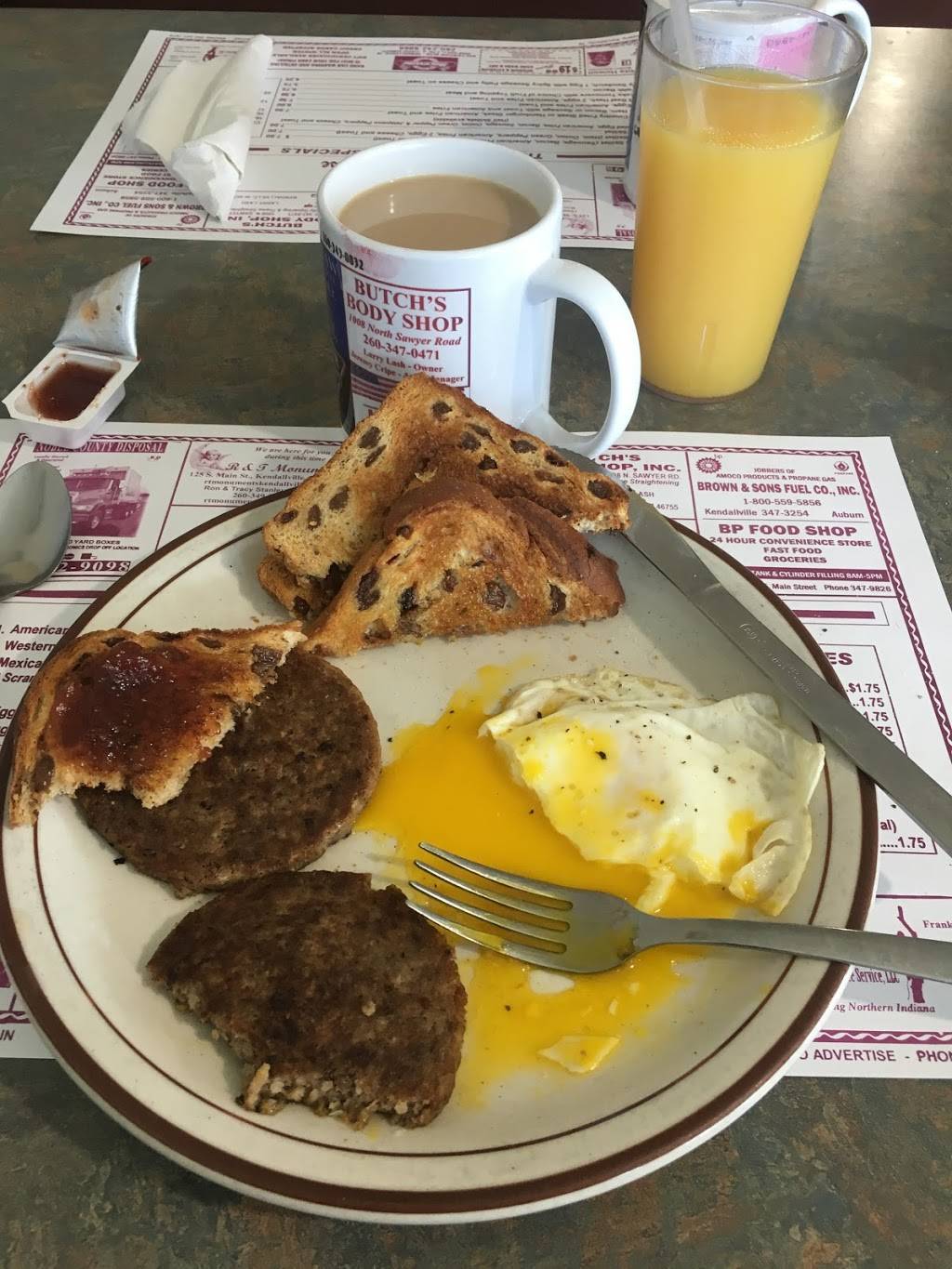 Breakfast House | restaurant | 323 S Main St, Kendallville, IN 46755, USA | 2603430832 OR +1 260-343-0832