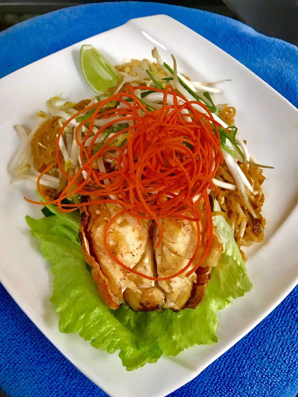 Hug Thai Cuisine | restaurant | 2618 Merrick Rd, Bellmore, NY 11710, USA | 5165907169 OR +1 516-590-7169