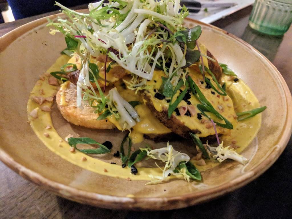 Fancy Radish | restaurant | 600 H St NE, Washington, DC 20002, USA | 2026758341 OR +1 202-675-8341