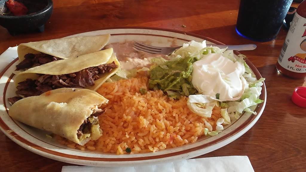 Casa Margaritas Mexican Restaurant | restaurant | 707 West St # 300, Grinnell, IA 50112, USA | 6412365069 OR +1 641-236-5069