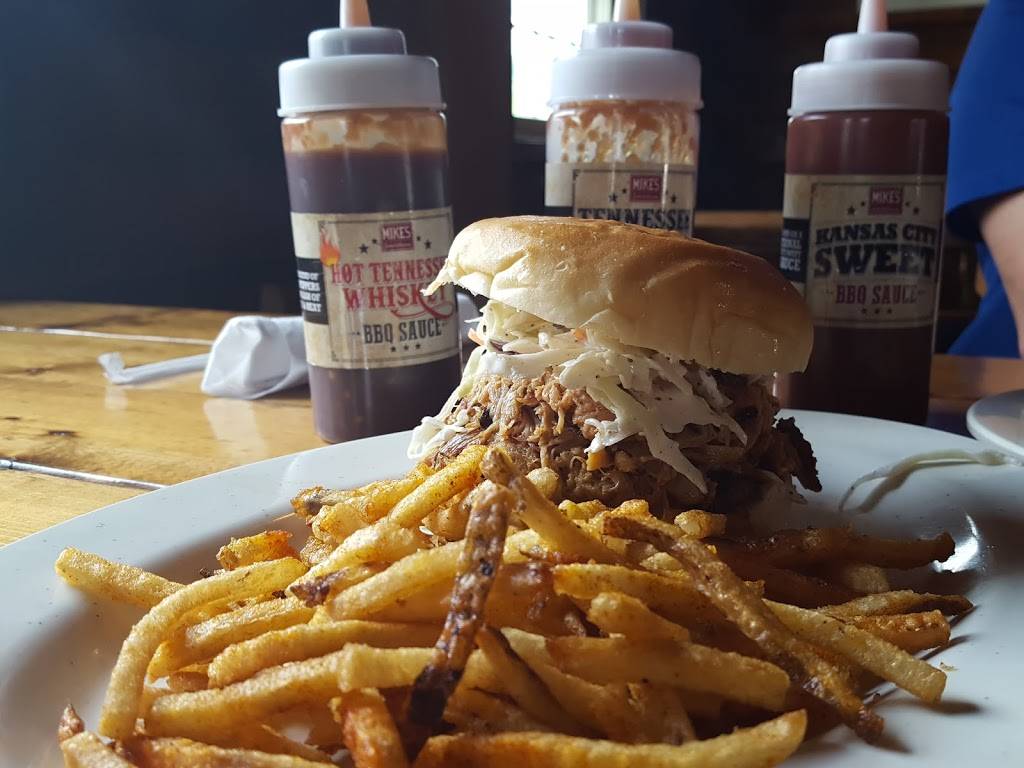 Mikes Smokehouse | restaurant | 3147 Broad St, Chattanooga, TN 37408, USA | 4236688341 OR +1 423-668-8341