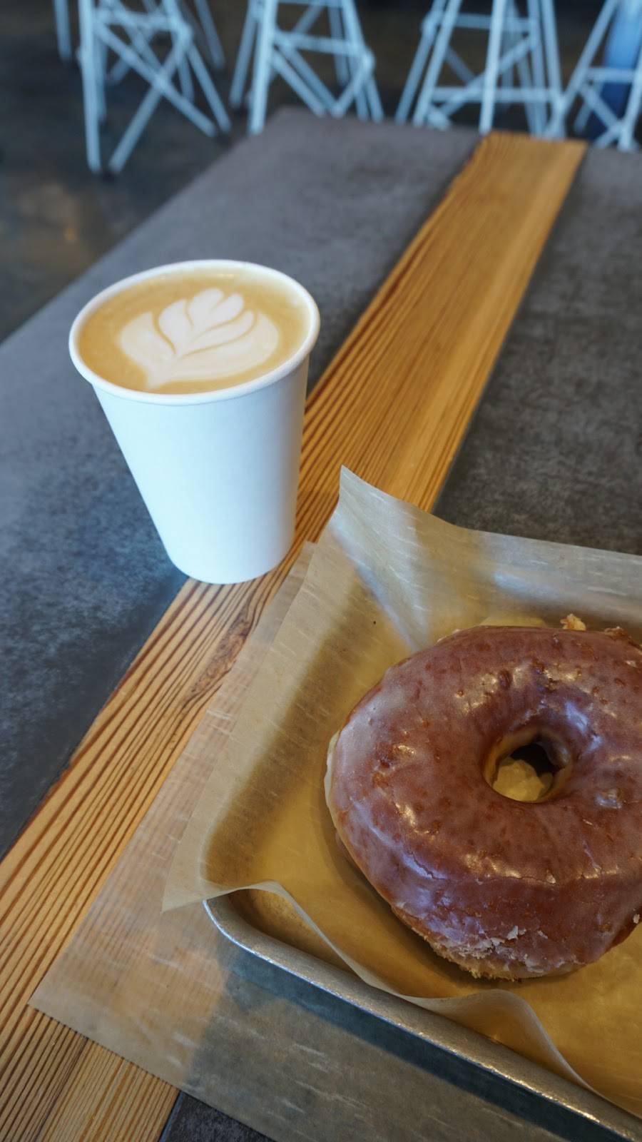 District Donuts Sliders Brew | bakery | 7415 Corporate Blvd #900, Baton Rouge, LA 70809, USA | 2259997944 OR +1 225-999-7944