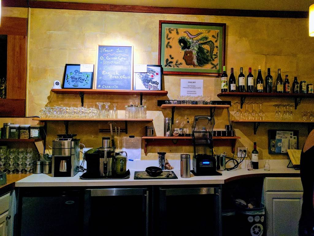 Present Moment Cafe | cafe | 226 W King St, St. Augustine, FL 32084, USA | 9048274499 OR +1 904-827-4499